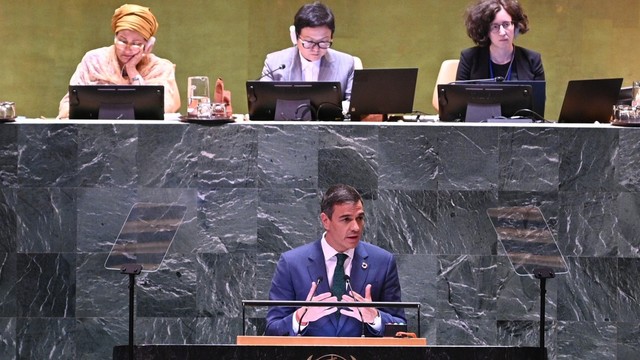 España da 4,5 millones de euros a ONU Mujeres, agencia que premió a Sánchez por "campeón" de igualdad