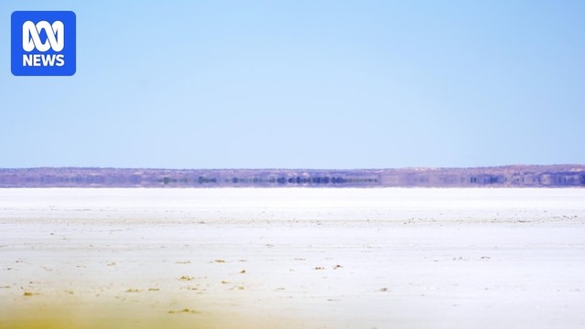 At Kati Thanda-Lake Eyre, an 'inland tsunami' is making a sea